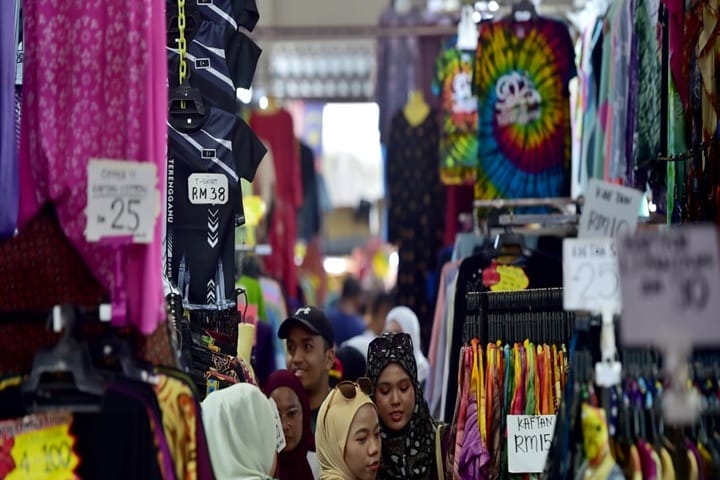 Lebih Dua Juta Pelancong ke Terengganu Suku Pertama 2025 Lebih Dua Juta Pelancong ke Terengganu Suku Pertama 2025