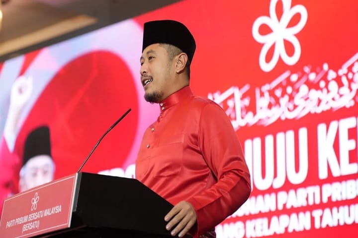 Kecoh Perhimpunan Agung Bersatu: Muhyiddin kecewa, Armada mahu pulih maruah – Hilman Kecoh Perhimpunan Agung Bersatu: Muhyiddin kecewa, Armada mahu pulih maruah – Hilman