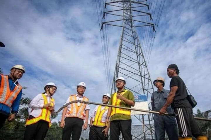 TNB lancar kempen keselamatan elektrik elak kemalangan libat pesawit, peladang dan orang ramai TNB lancar kempen keselamatan elektrik elak kemalangan libat pesawit, peladang dan orang ramai