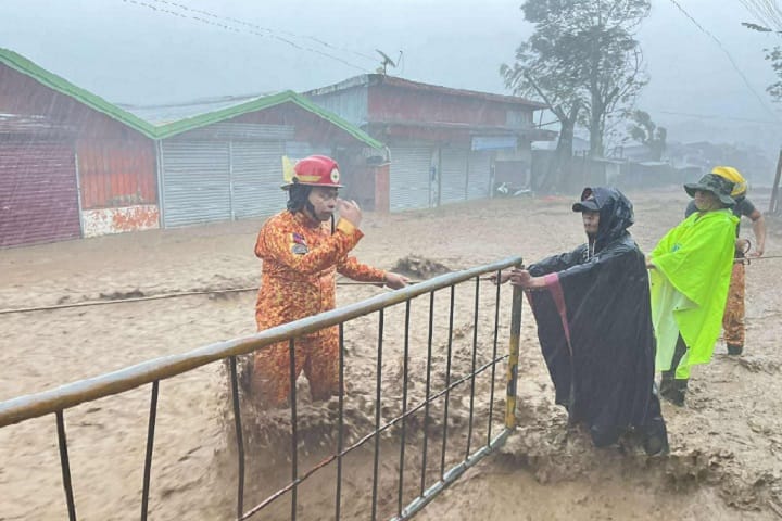Taufan Kalmaegi hampiri Sabah Taufan Kalmaegi hampiri Sabah