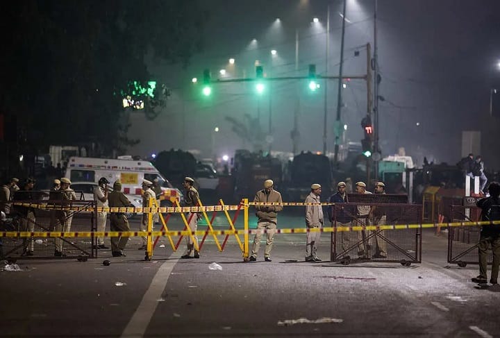 Letupan Kubu Merah gegar Delhi, polis buru rangkaian pengganas akademik Letupan Kubu Merah gegar Delhi, polis buru rangkaian pengganas akademik
