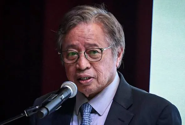 Sarawak Teliti Mekanisme Penyaluran Bantuan RM15,000 Setahun kepada Pelajar B40 di IPTA Seluruh Negara