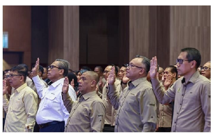 Air Sungai Perak Bertukar Biru: Tiga Lombong Dihenti Operasi Air Sungai Perak Bertukar Biru: Tiga Lombong Dihenti Operasi