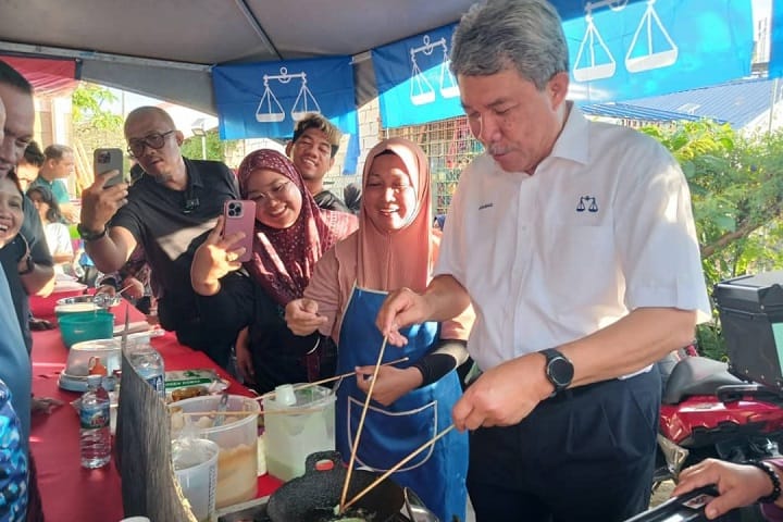 Kerjasama BN-PH Kekal Kukuh, Rundingan Kerusi di Sabah Tamat – Tok Mat Kerjasama BN-PH Kekal Kukuh, Rundingan Kerusi di Sabah Tamat – Tok Mat